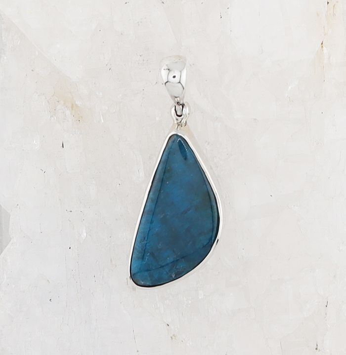 SB P-0905 AP (Apatite)