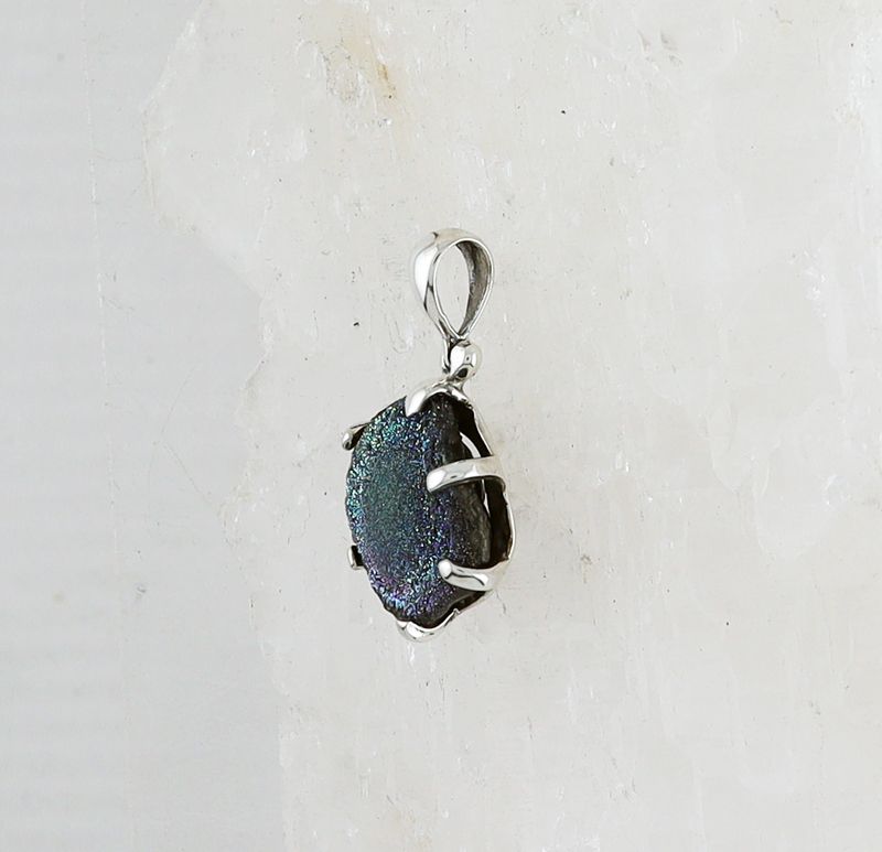 SB P-0977 DR  (Quartz Druzy)