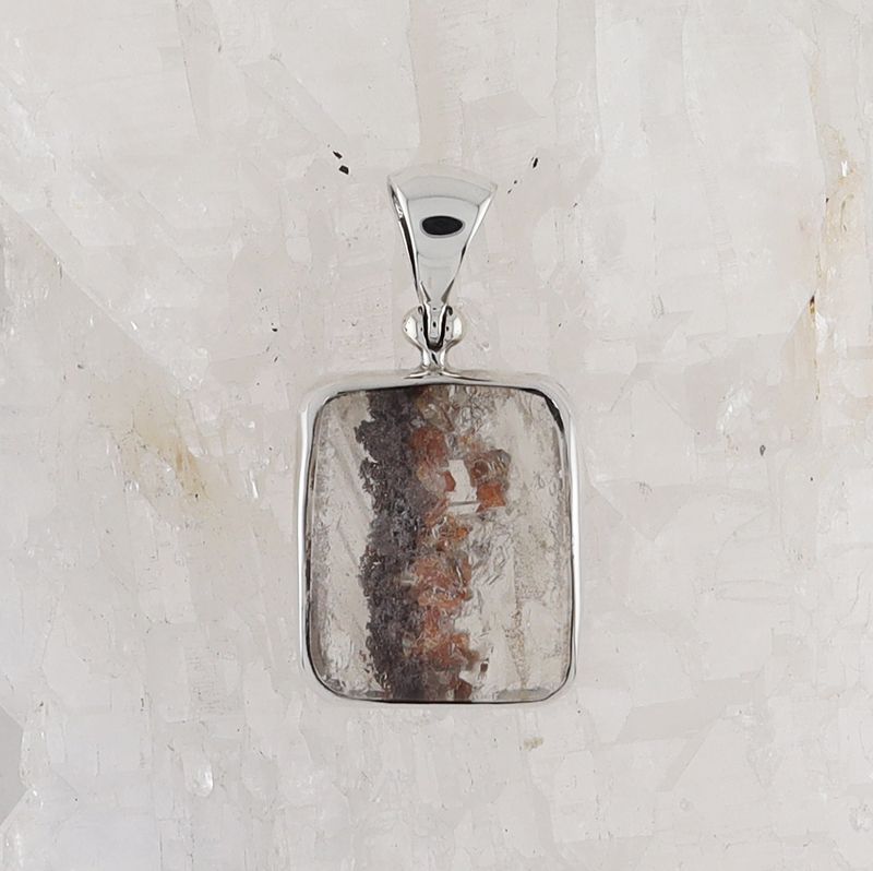 SB P-0952  LOD WTPZ (Lodolite Quartz)