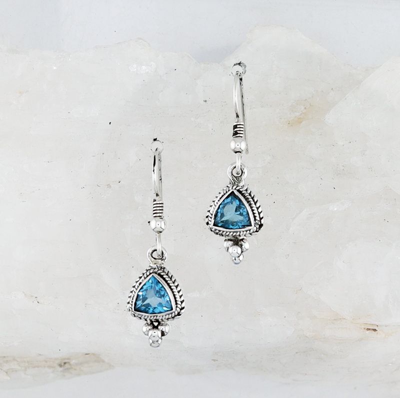 SILK ER-009 BT (Blue Topaz)