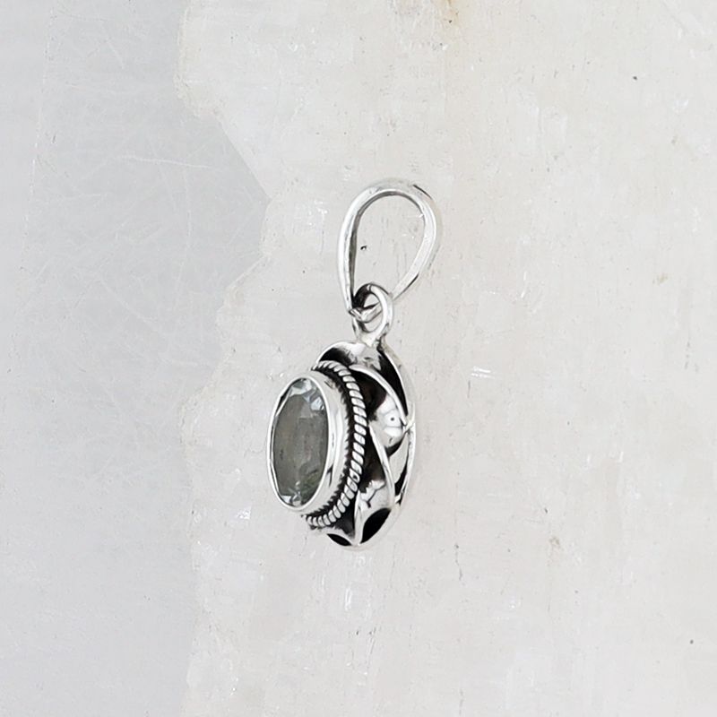 SILK P-027 GAM  (Green Amethyst)