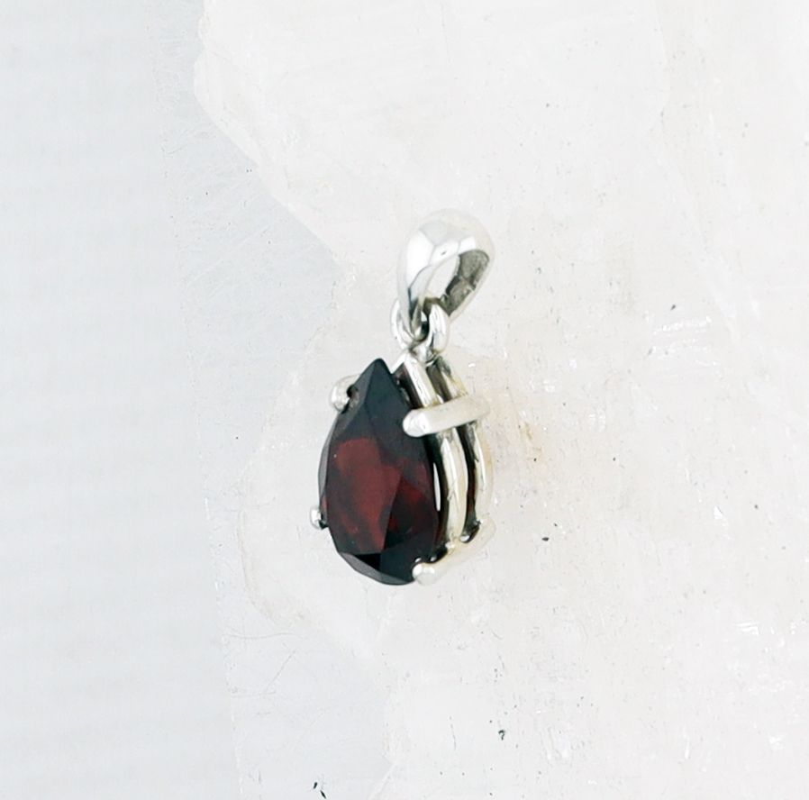 SILK P-038 GA (Garnet)