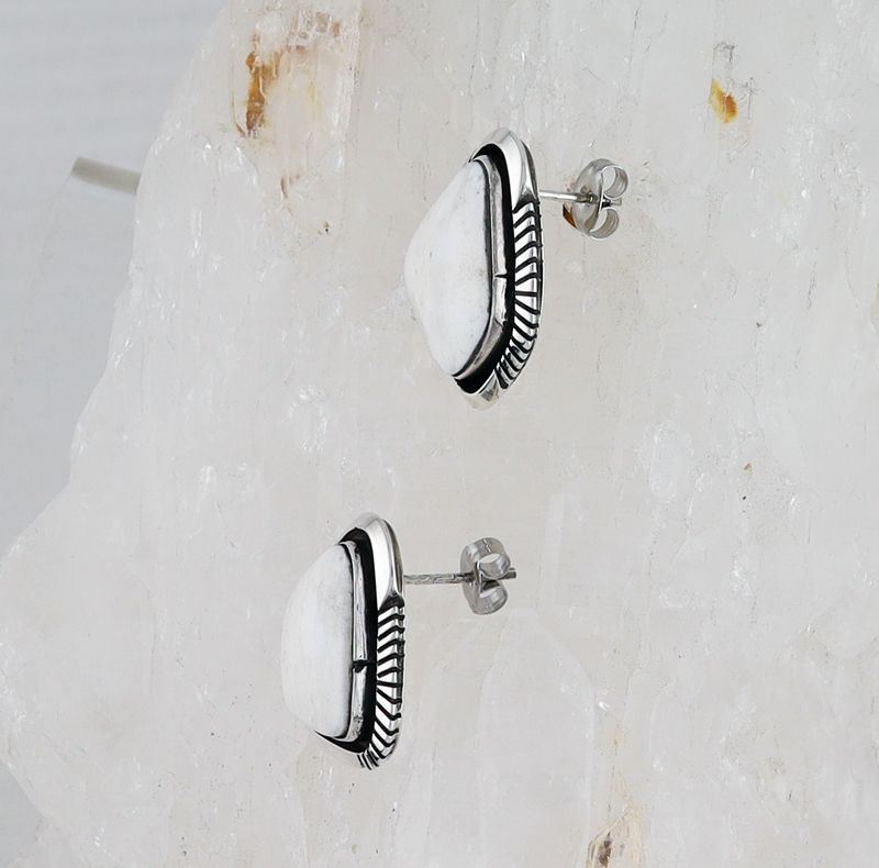 SKY ER-0538 WBWT (White Buffalo White Turquoise)