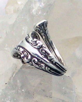SPR-4865 Holmes & Edwards Silver Co. (1882-1970) Unknown Pattern (Reduced from $67.95)