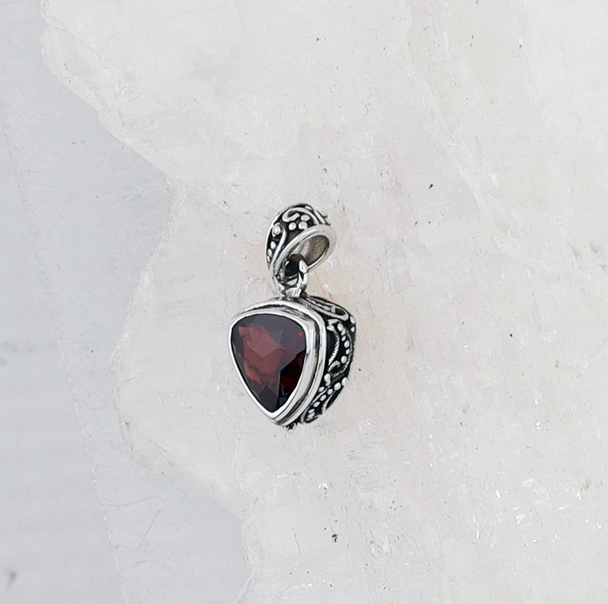 SR P-0015 GA (Garnet)