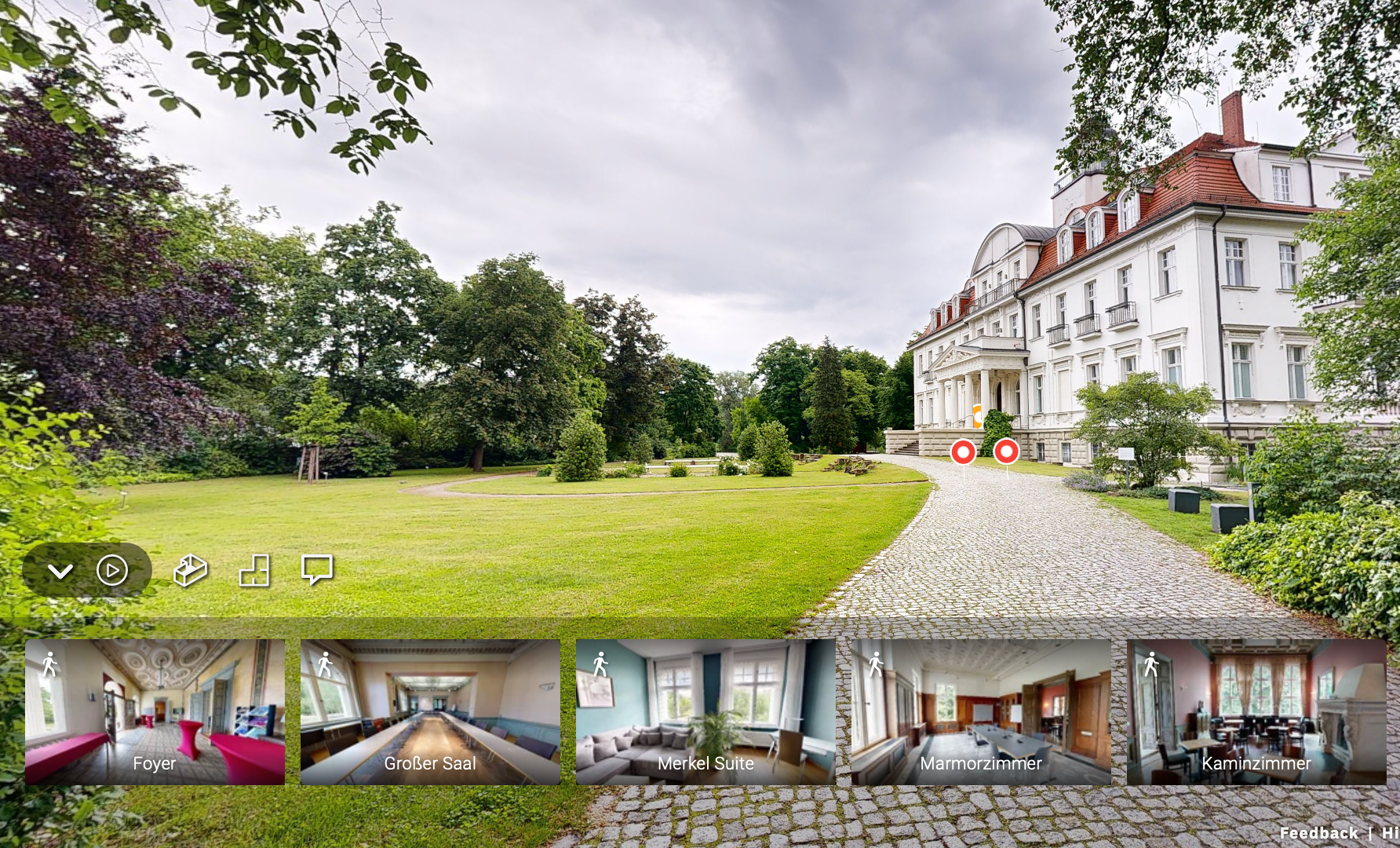 Prächtiges weißes Herrenhaus neben einem grünen Rasen, mit Miniaturbildern der Innenräume am unteren Rand.