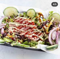 Seared sesame tuna salad