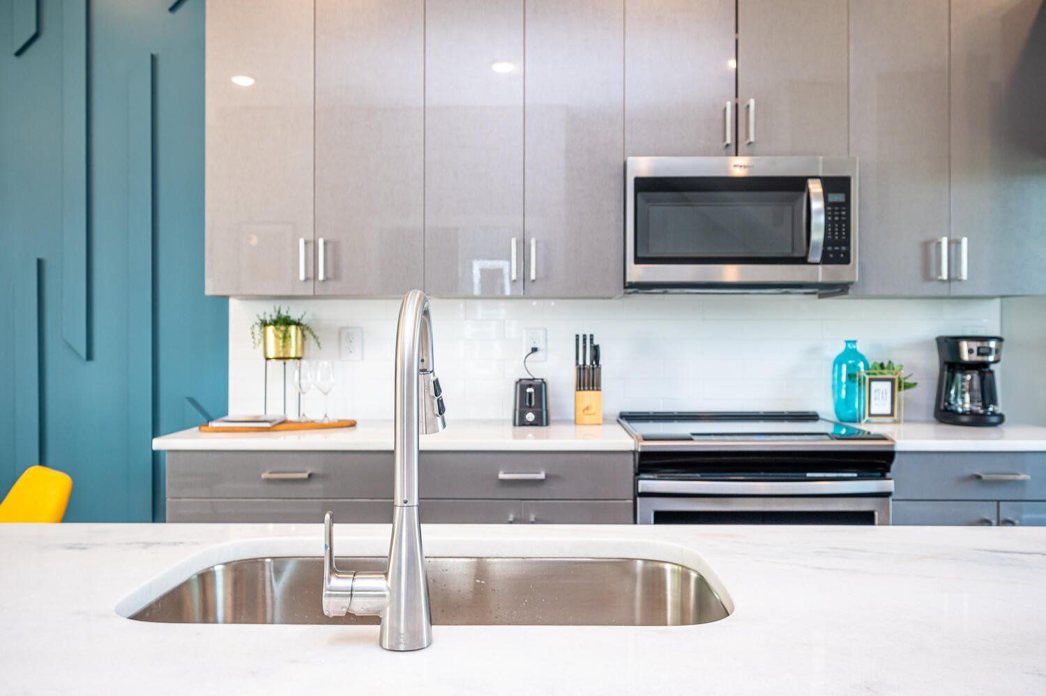 Kitchen | Deluxeton Homes | Dunwoody, GA 30346