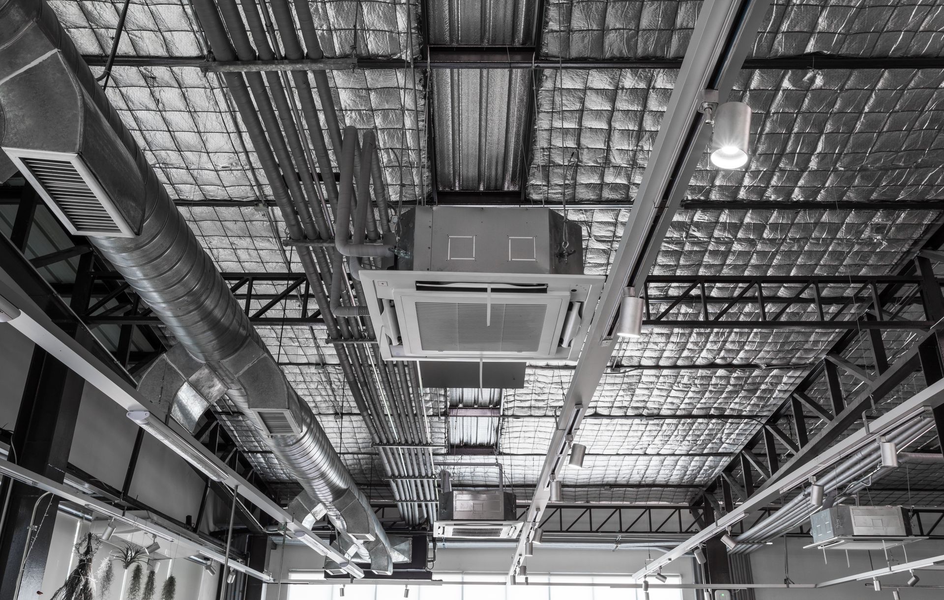 Air duct on ceiling
