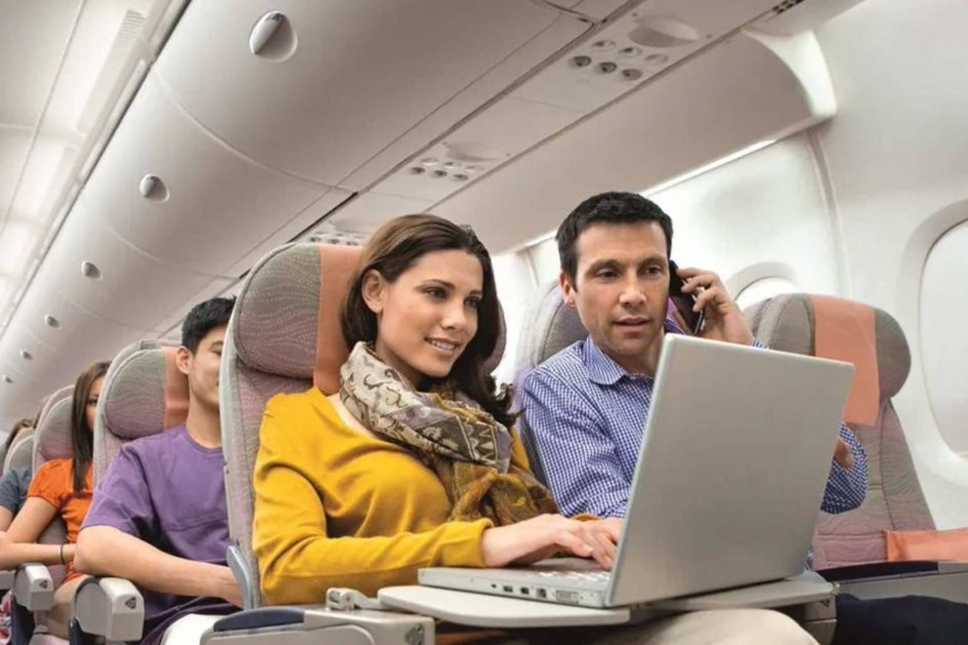 United Airlines e Starlink: Wi-Fi ad alta velocità in volo United Airlines e Starlink: Wi-Fi ad alta velocità in volo