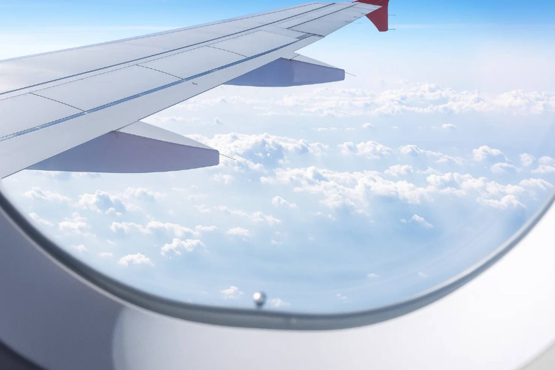 buco nel finestrino dell'aereo a che cosa serve buco nel finestrino dell'aereo a che cosa serve