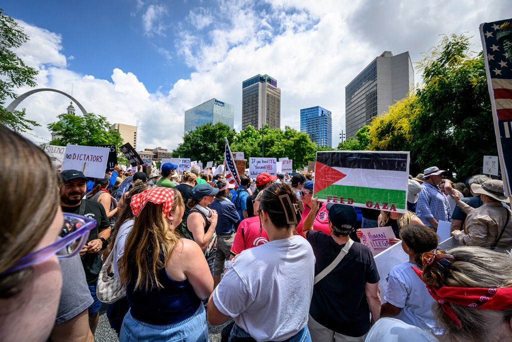 Free Speech, First Amendment rights, protest, civil disobedience, U.S. Constitution, stand up, speak out, take a stance, freedom of speech, freedom of assembly, freedom of religion, No Kings
