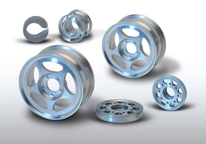 piccole ruote metalliche