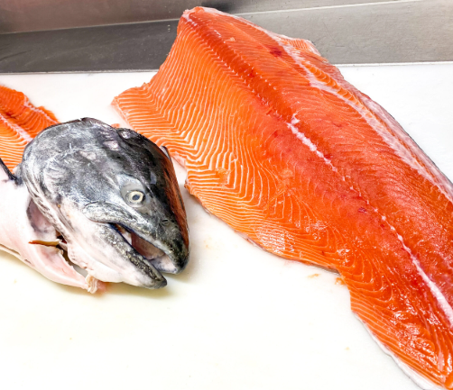 King Salmon Whole Fish (Approx. 2.7Kg)