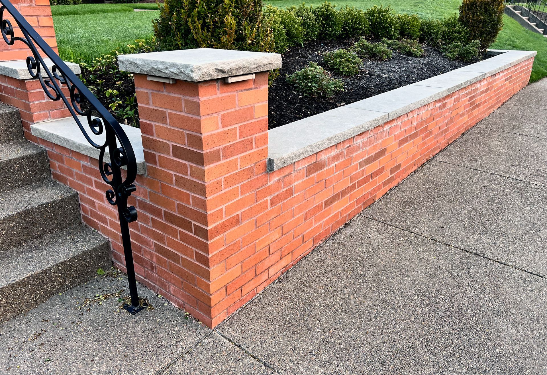 Brick Retaining Wall — North Brisbane, QLD — G & D Baker Bricklayers