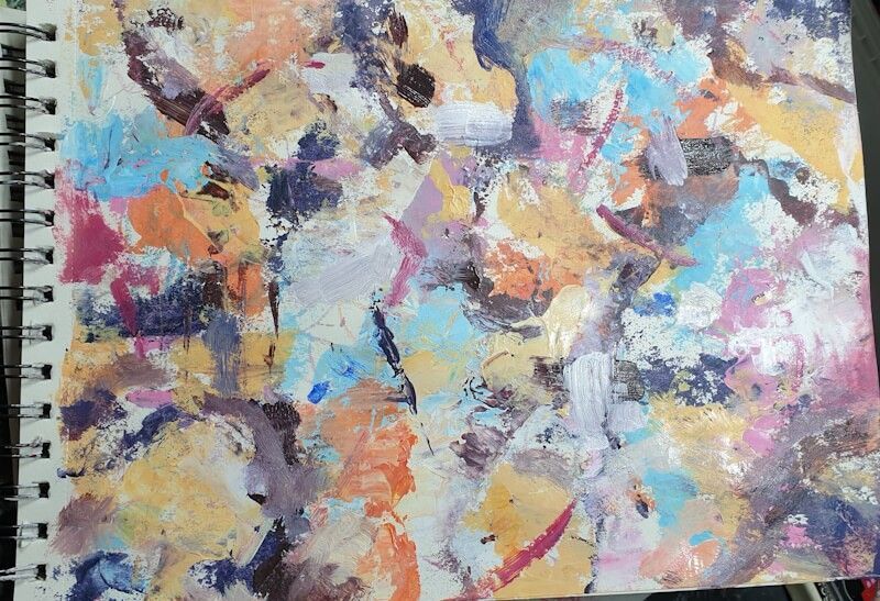 Eerste lagen experimenteren met acrylverf en andere media