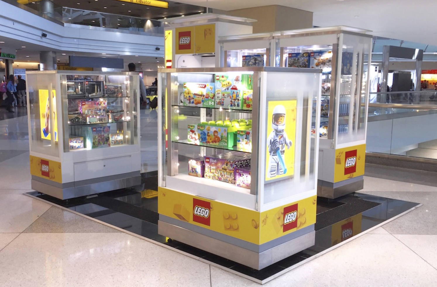 Lego Kiosk at DEN Airport