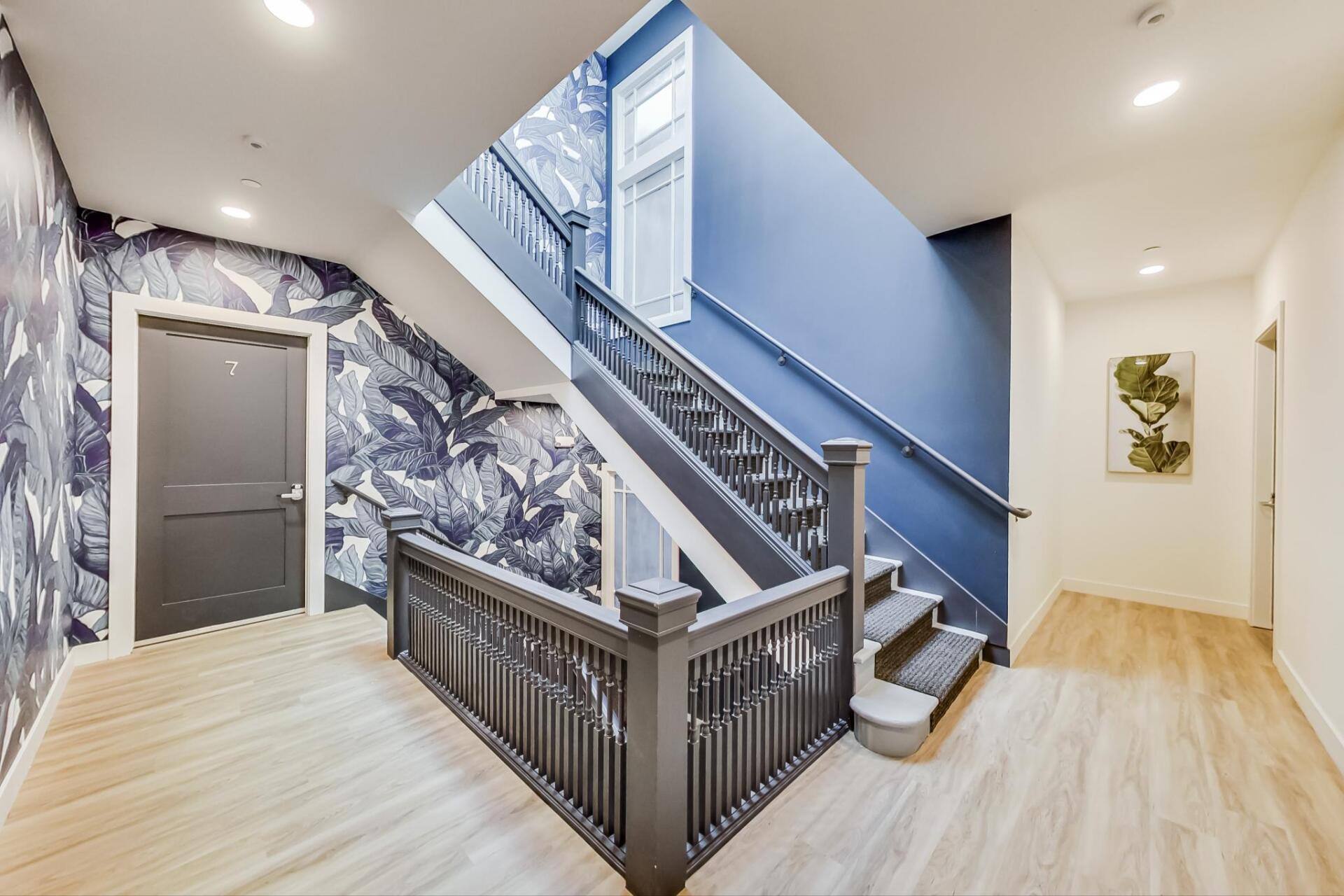 Artthaus Grand Modern Oakland Apartment