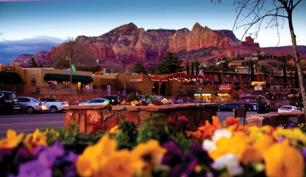 9 hours site seeing tour of Sedona with Starlite Adventures from Scottsdale/Phoenix and surrounding areas.