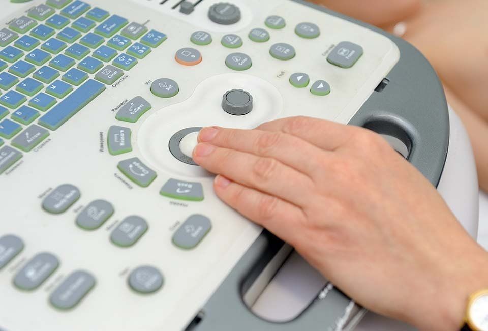 ECOGRAFIA COLOR-DOPPLER