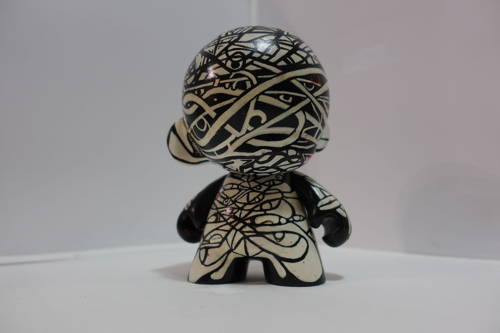 BW Abstract Munny