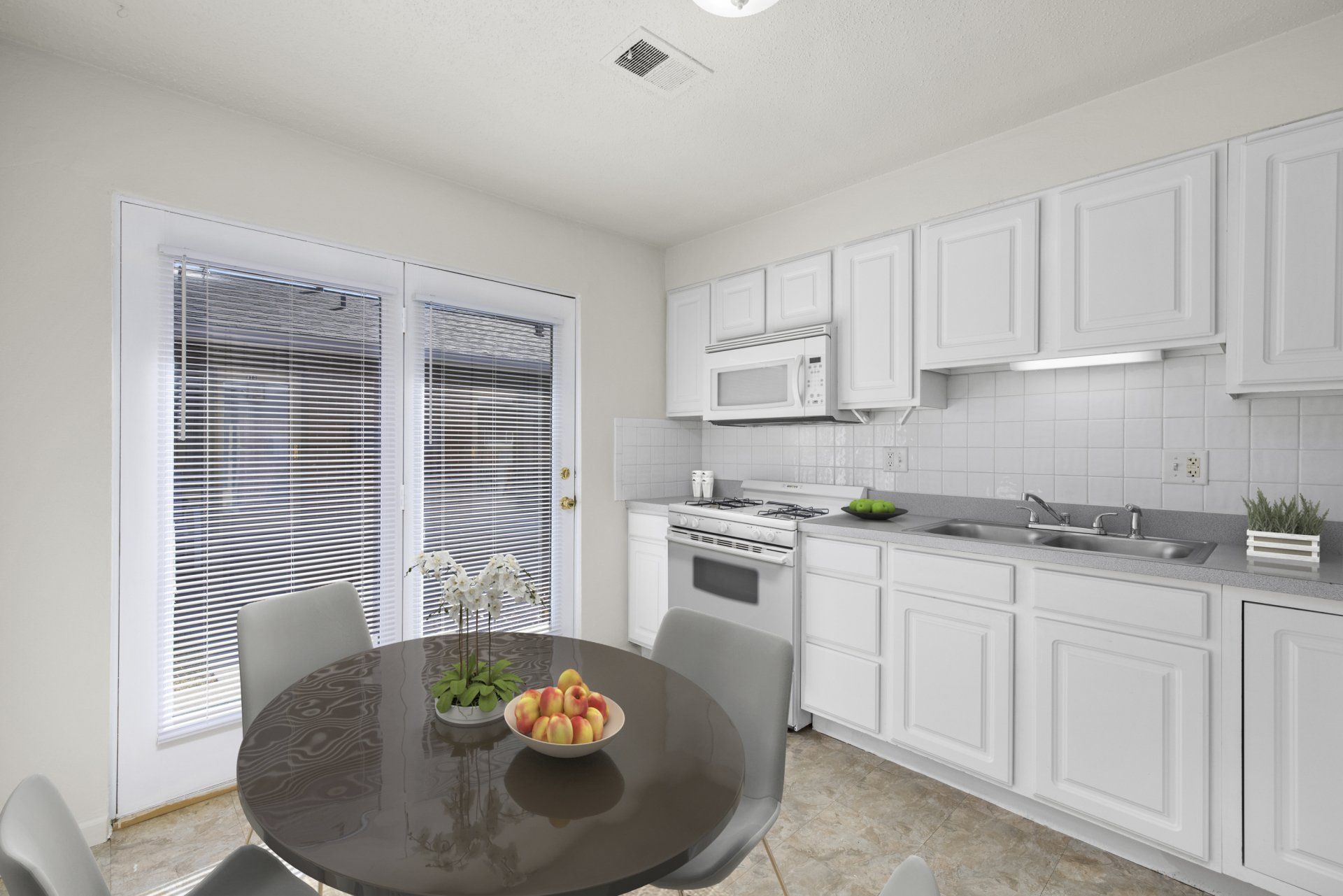 kitchen/dining