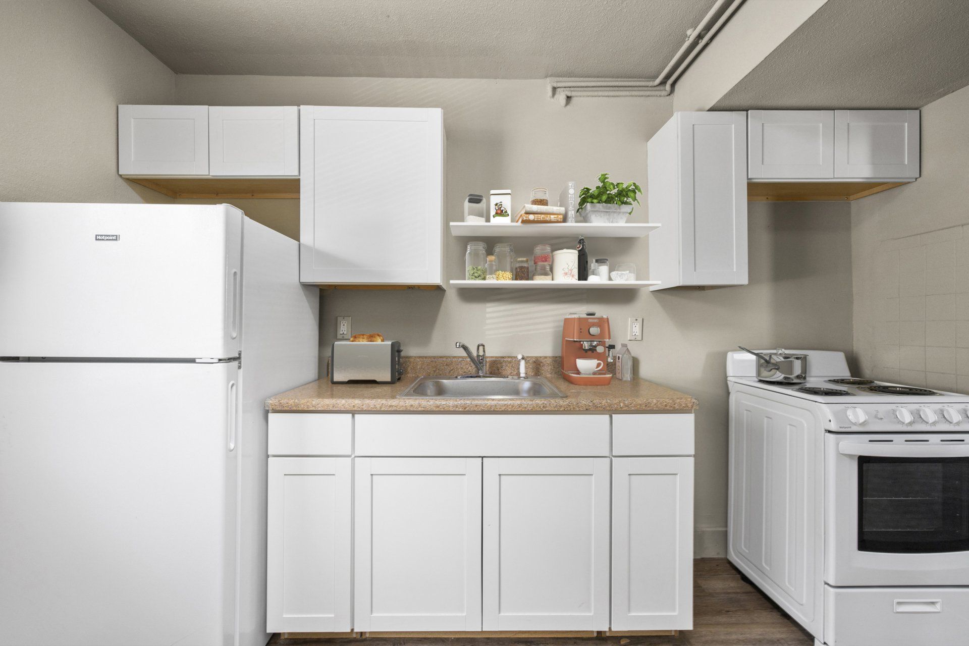 amber terrace 2 bedroom apartment kitchen