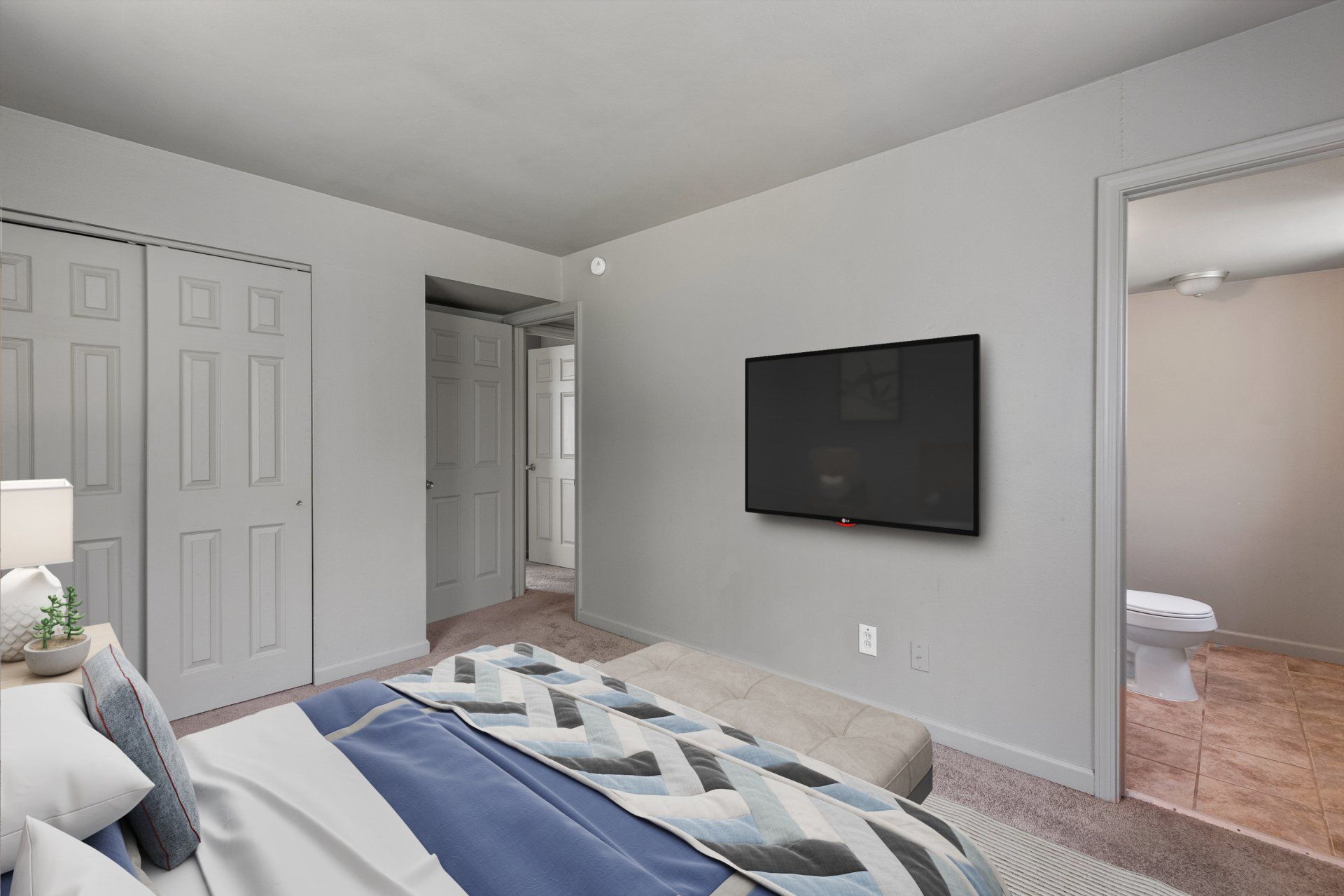 2 Bedroom / 1.5 bathroom unit bedroom 2