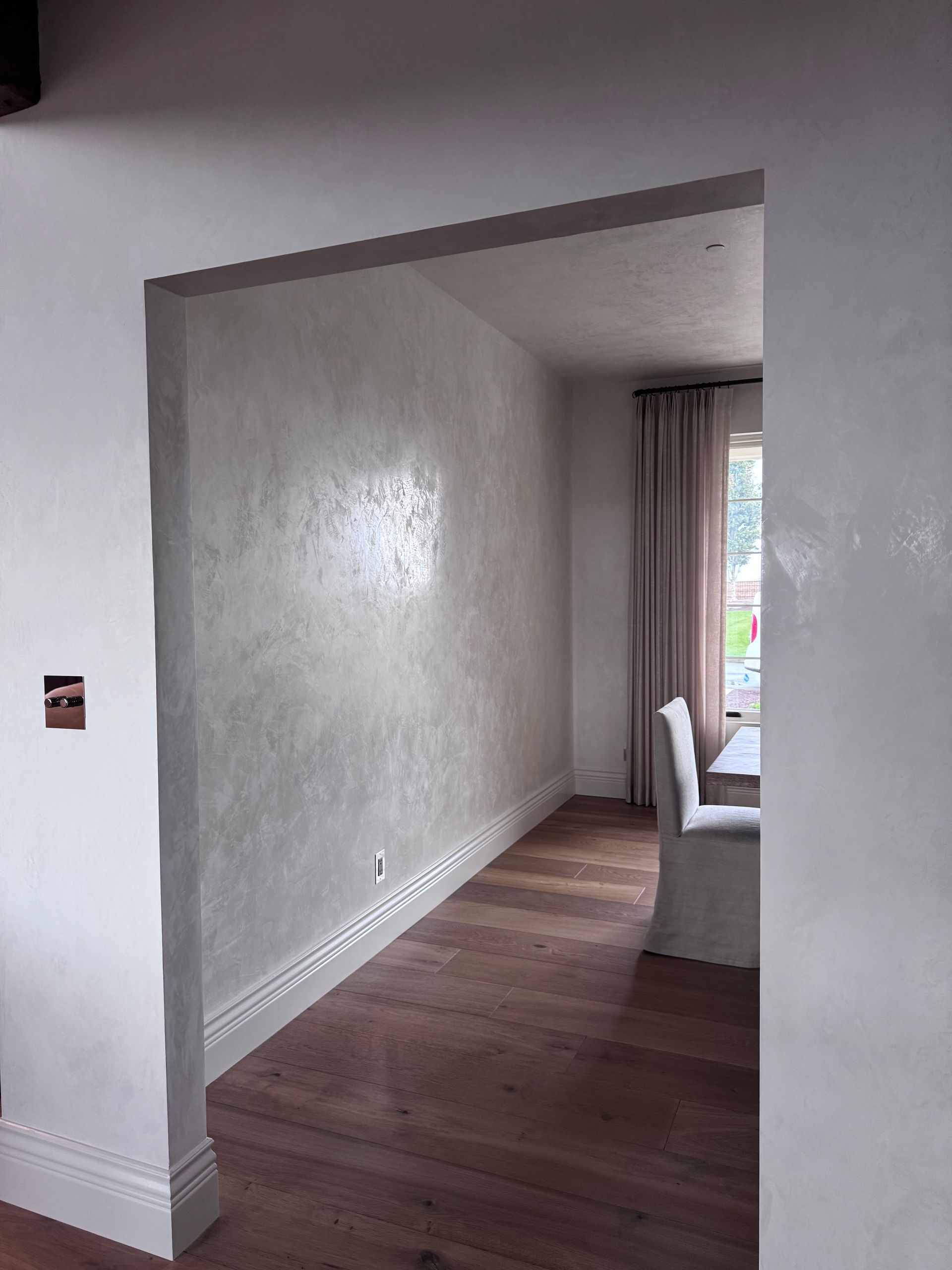 Venetian plaster interior