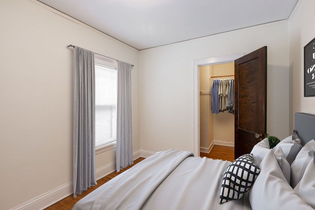 1785 Bryant Ave S Bedroom