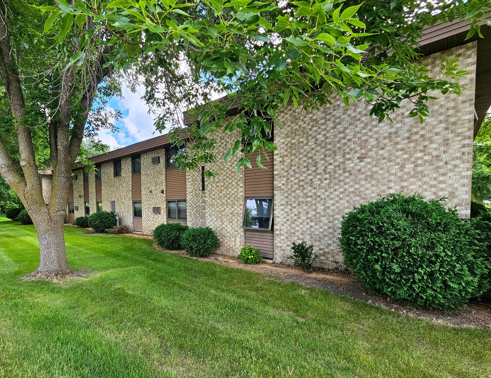 Poplar Ridge Apartments