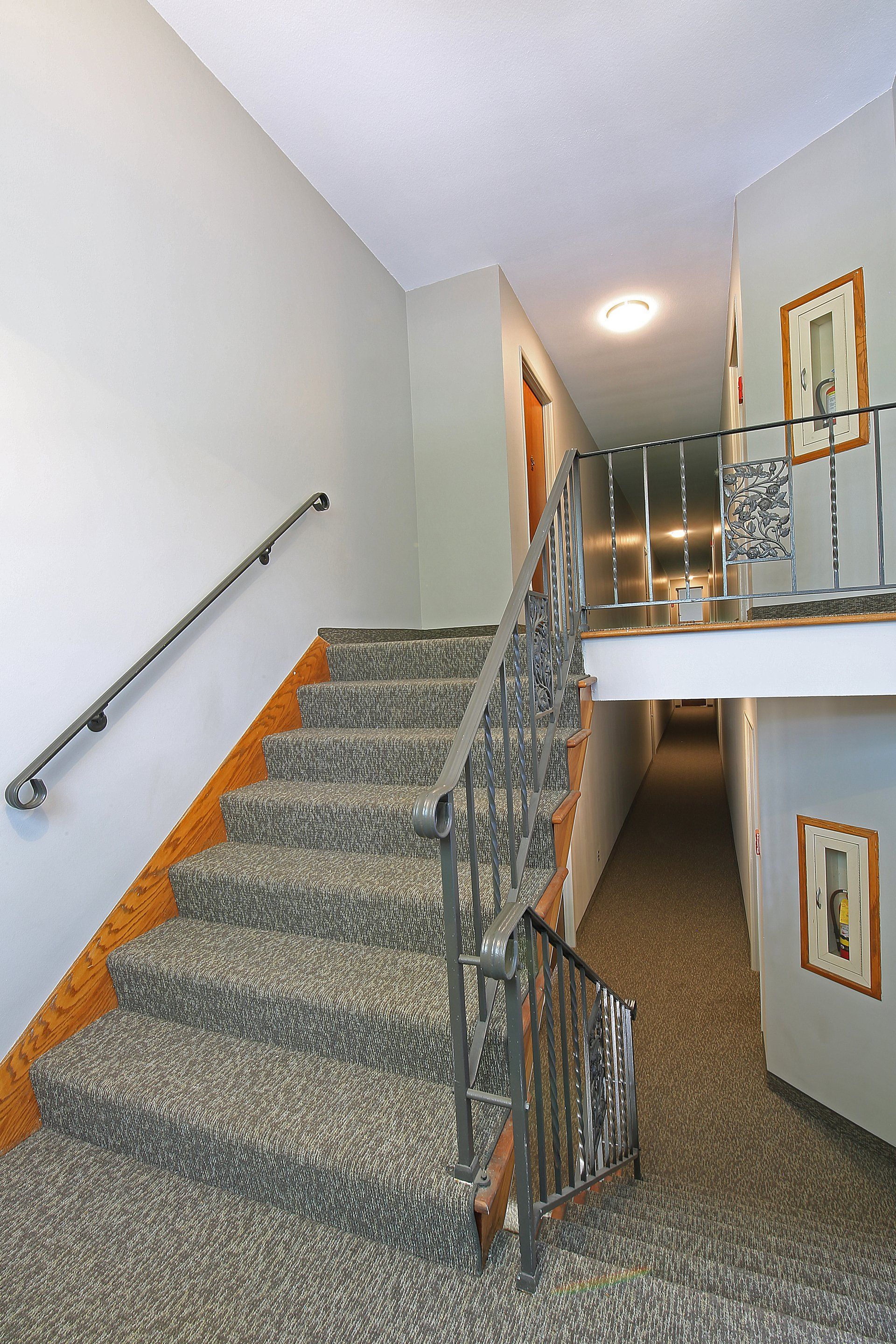2440 Dupont Ave S Hallway