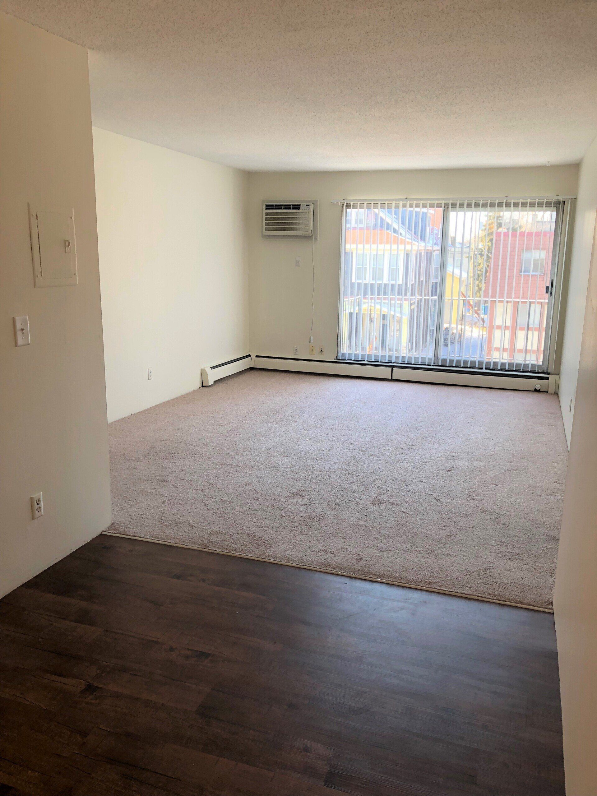 2655 Colfax Ave S Living Room