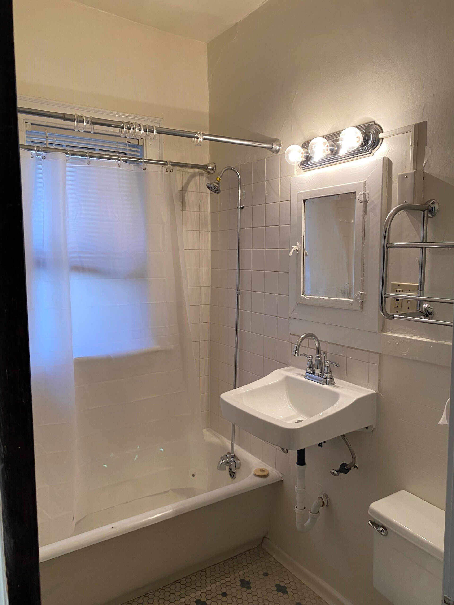 3611 Bryant Ave S Bathroom