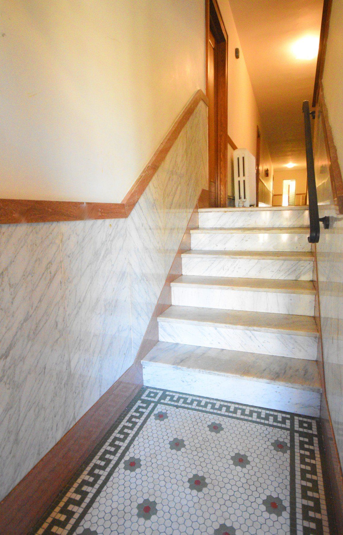 4000 Aldrich Ave S Interior
