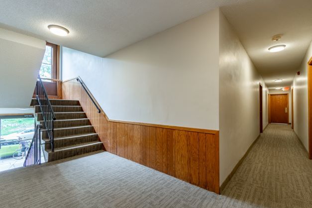 2300 Aldrich Ave S Interior