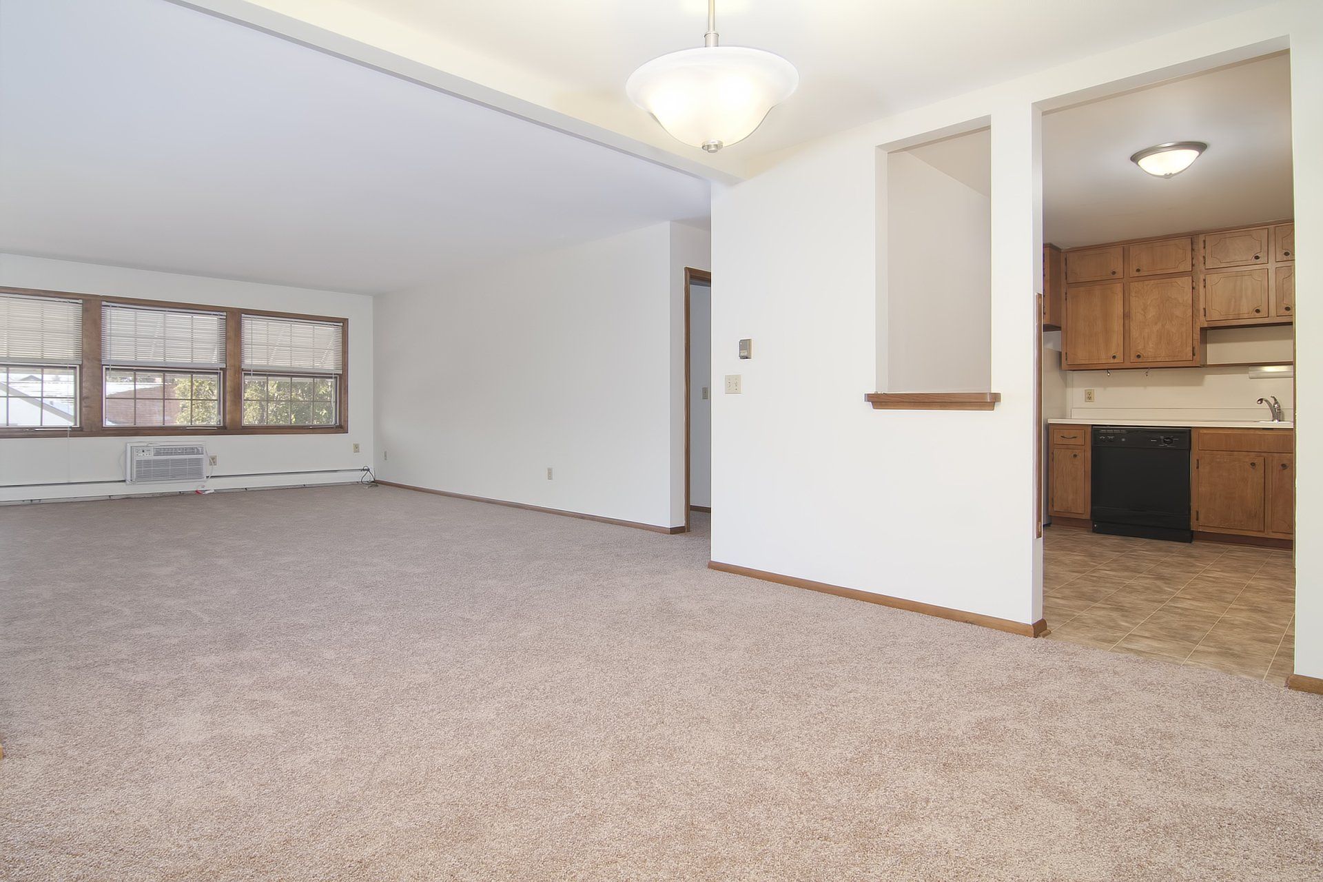 515 Cleveland Ave Living Room 2