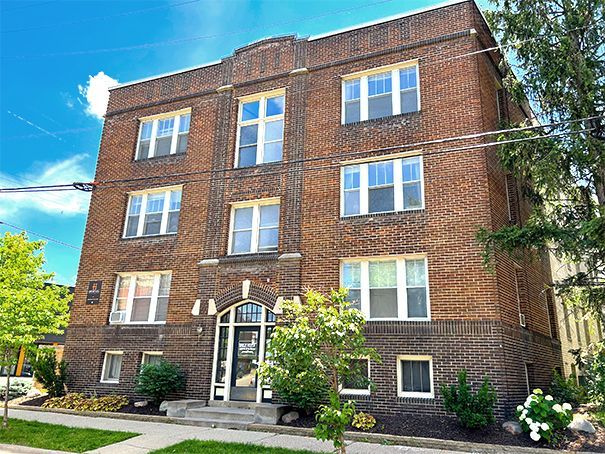 1419 West 27th St