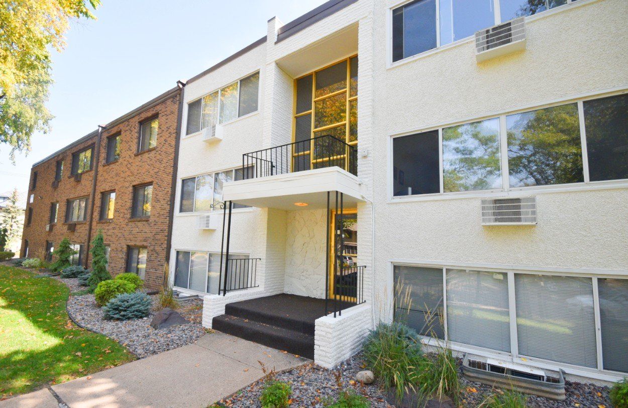 2509 Dupont Ave S