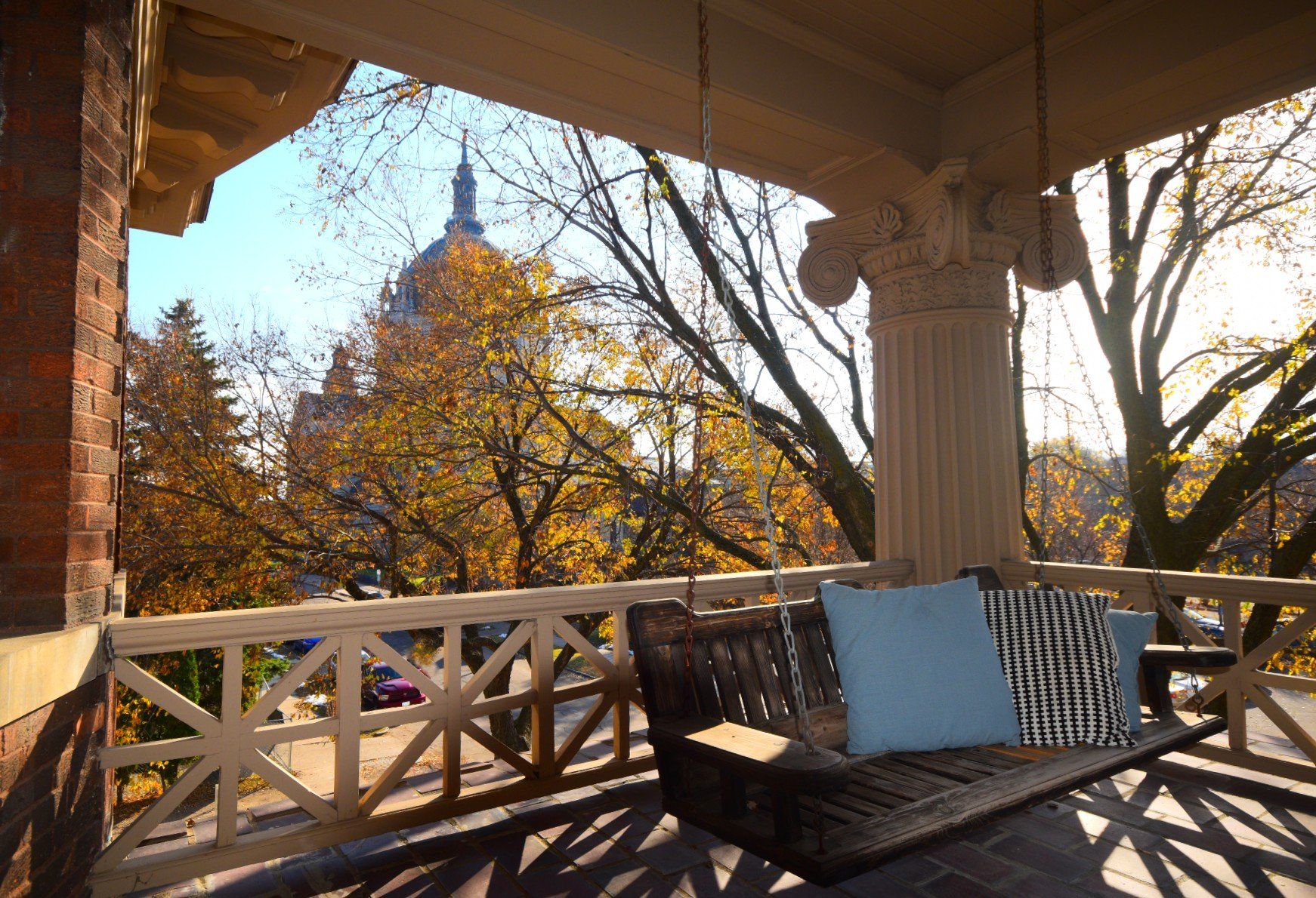 265 Dayton Ave Porch