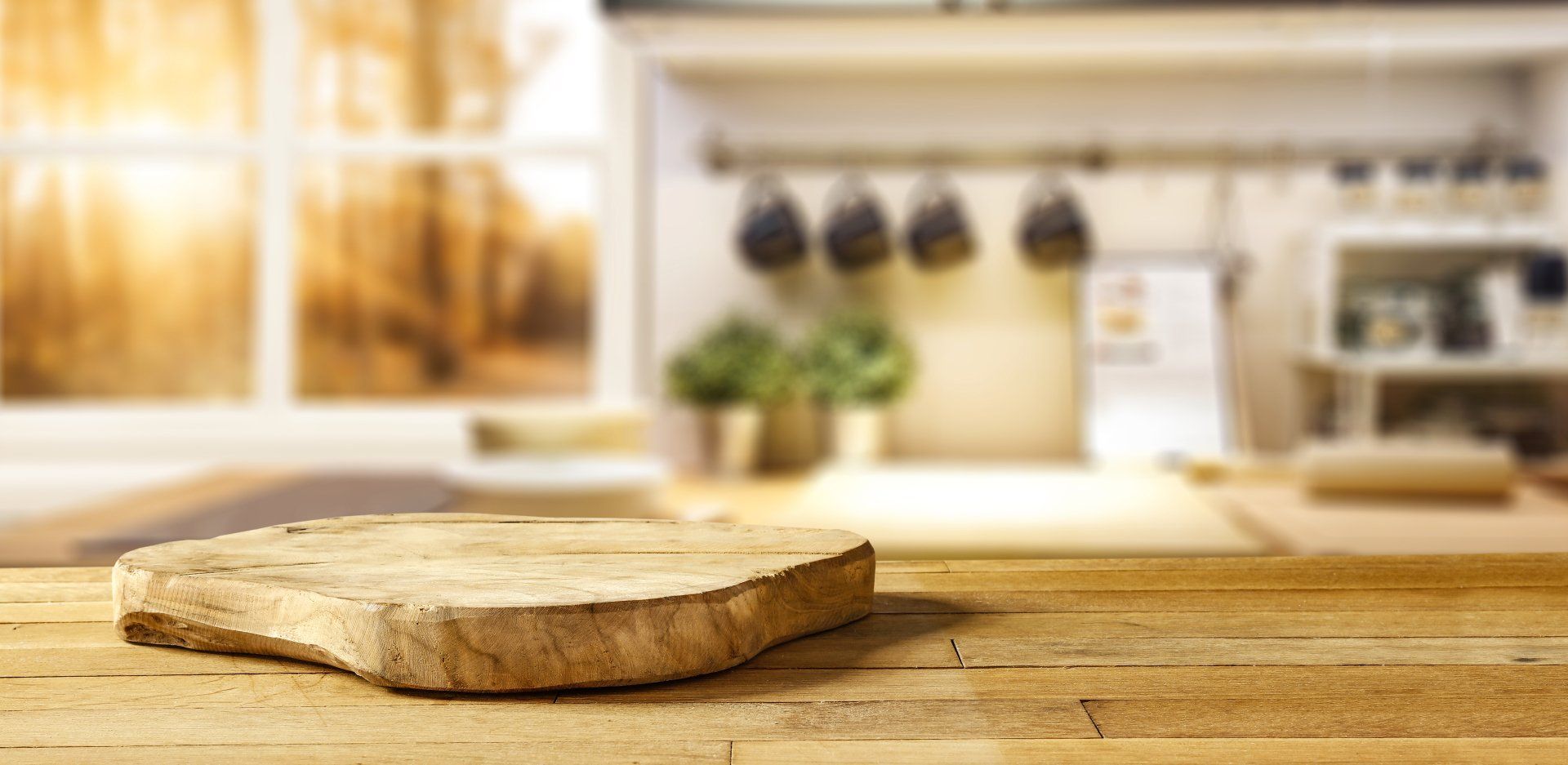 Suar boomstamtafel  kuiper keuken