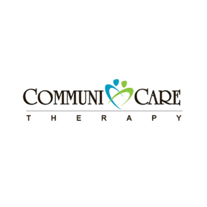Un logo pour la thérapie de soins communautaires avec un cœur au milieu