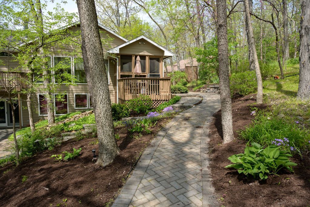 Professional Lawn Care for Residential and Commercial Properties in Columbia, MO