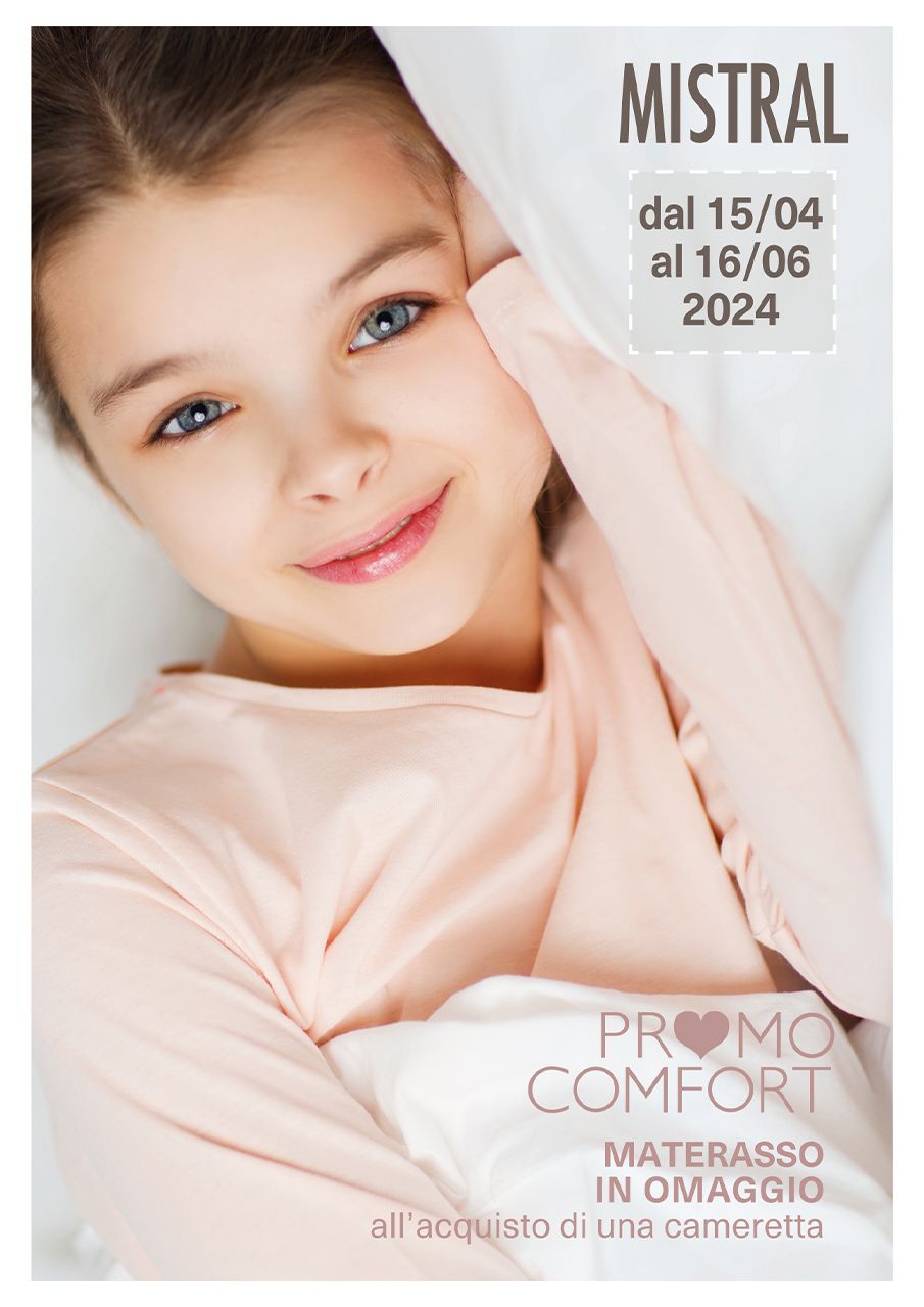 Bambina sorridente con una maglietta rosa con testo dell'evento per Mistral e materiali Promo Comfort in omaggio.
