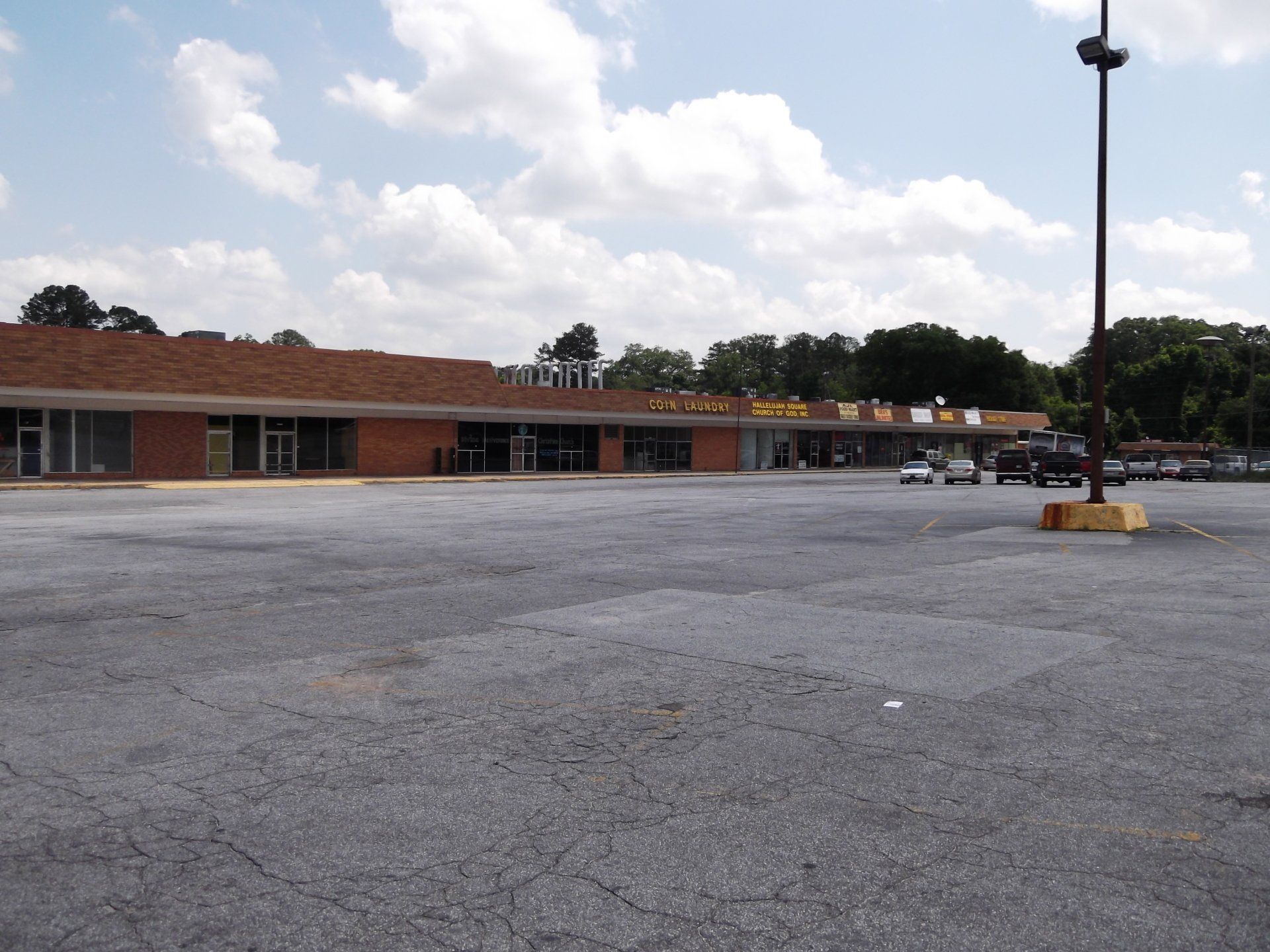 Ben Hill Plaza Photo
