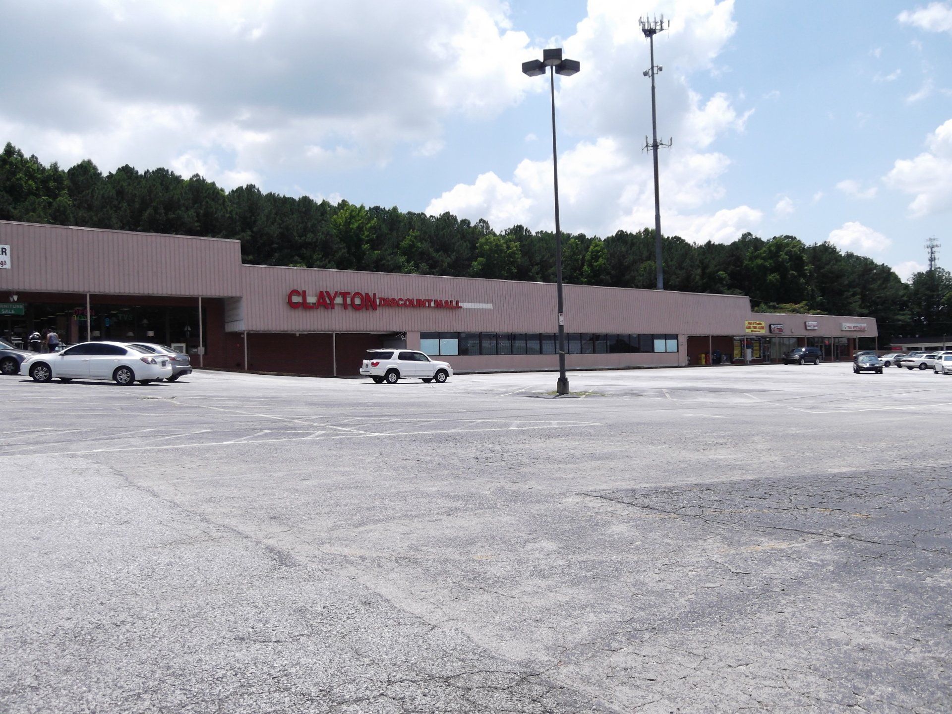 Ben Hill Plaza Photo