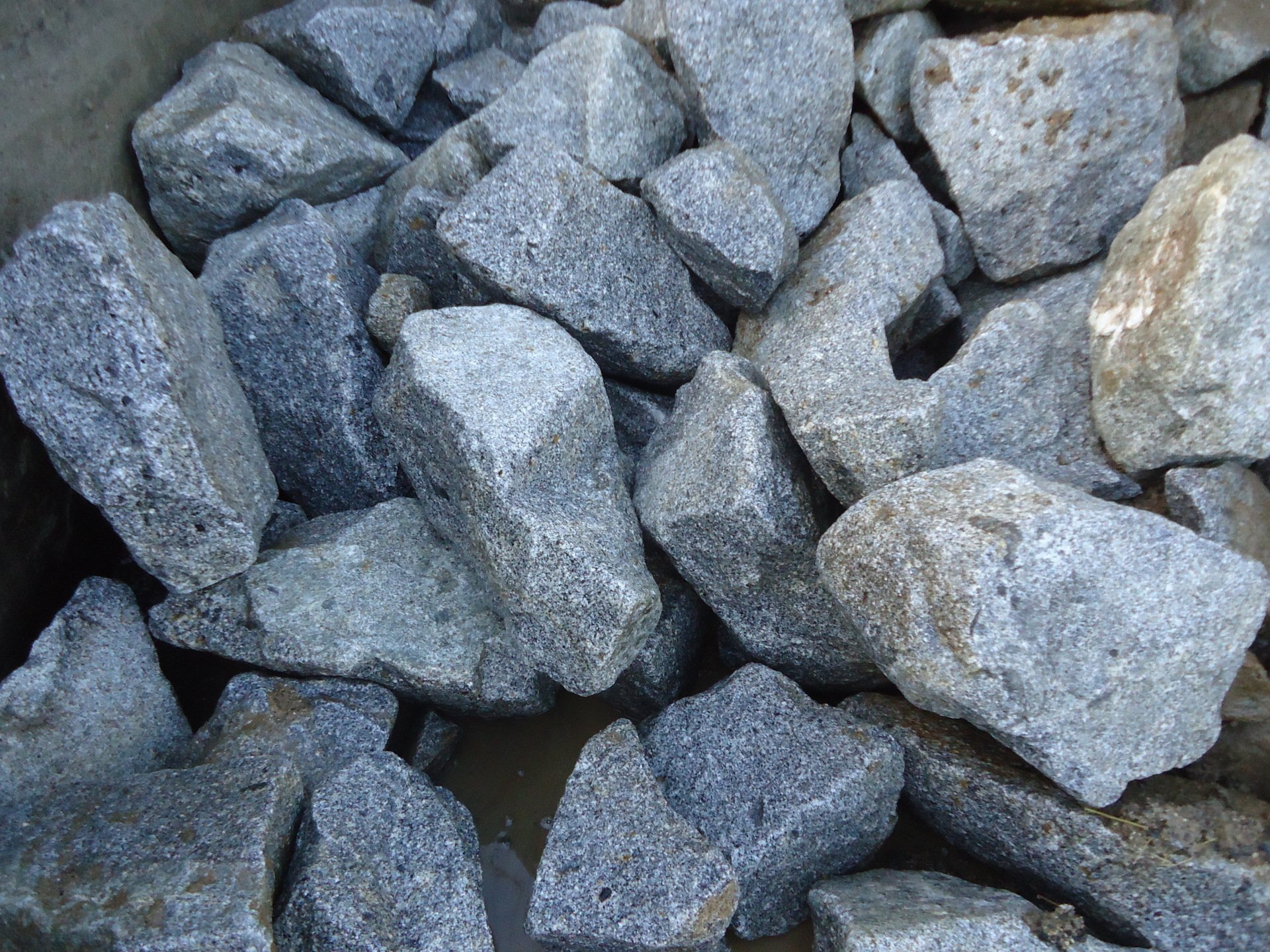 Rocks & Gravel North QLD Cairns Raw Materials