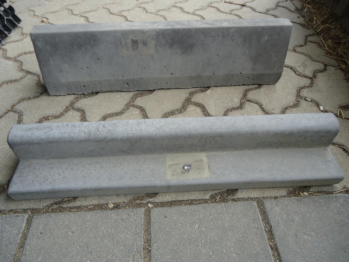 Large Edging