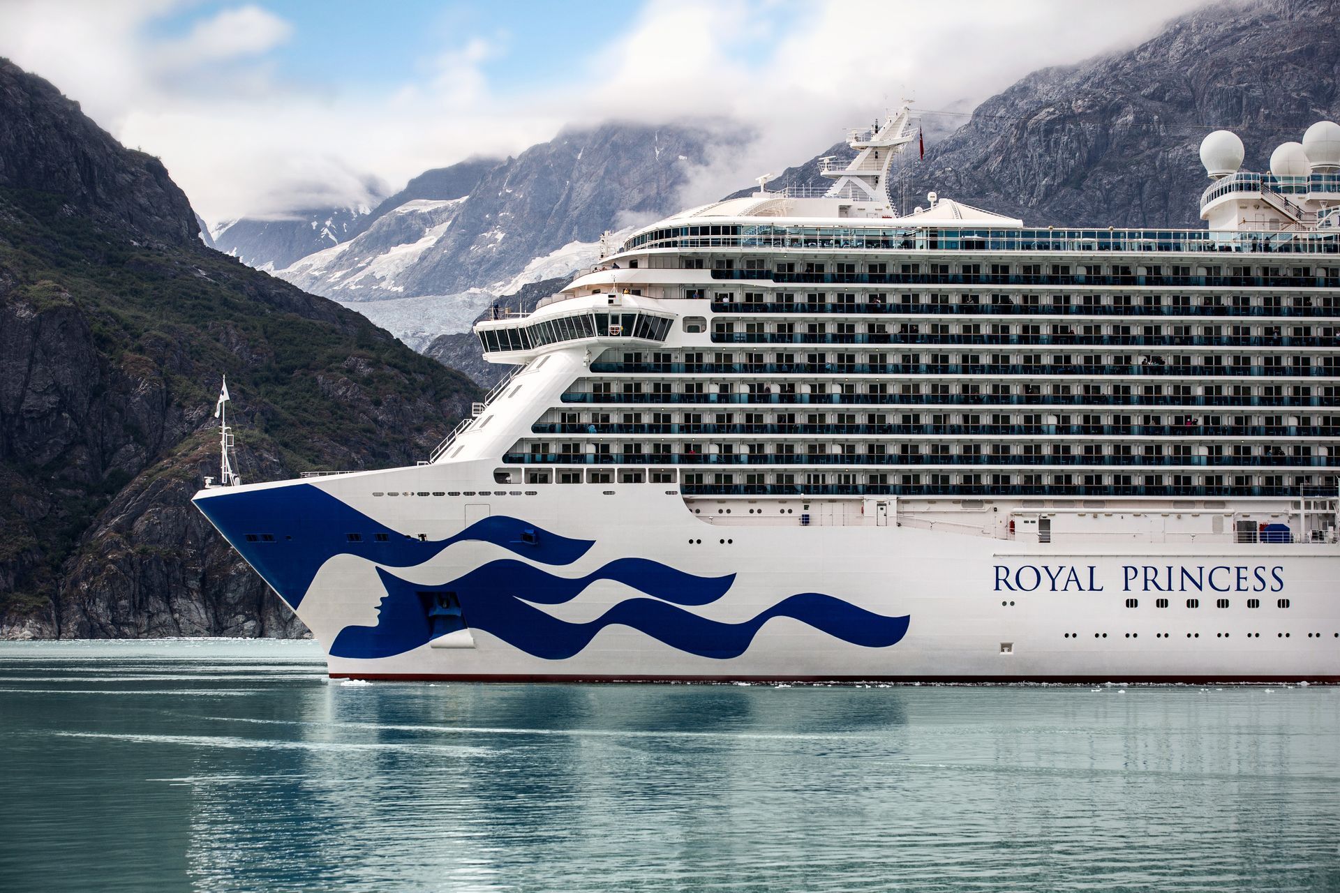 Cruise ship, 