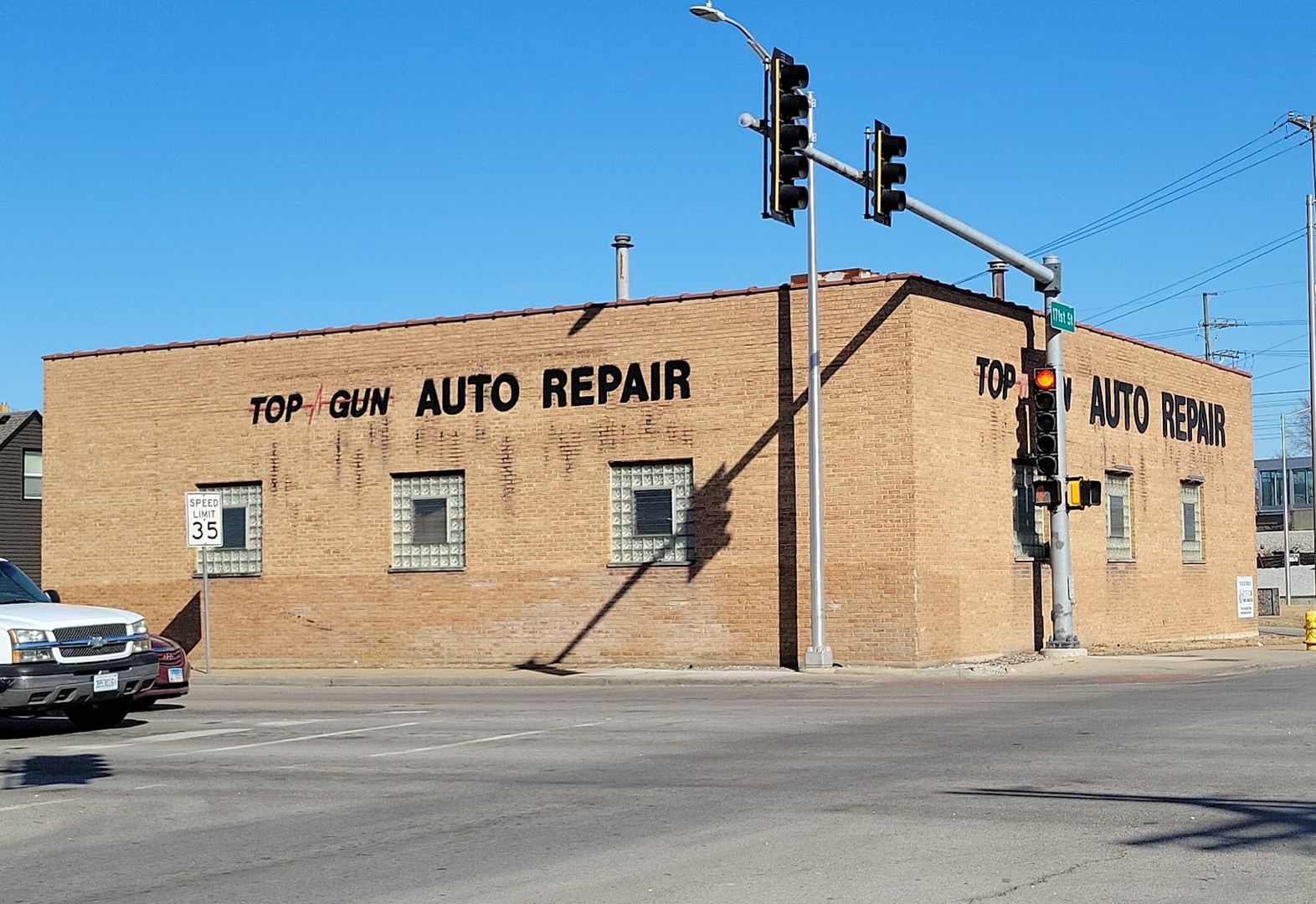 Auto Repair Banners — Hazel Crest, IL — Top Gun Auto Repair Inc. Auto Repair Banners — Hazel Crest, IL — Top Gun Auto Repair Inc.